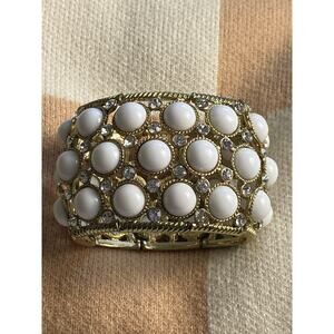 Mia White Gem and Rhinestone Gold Toned Stretch Statement Bracelet